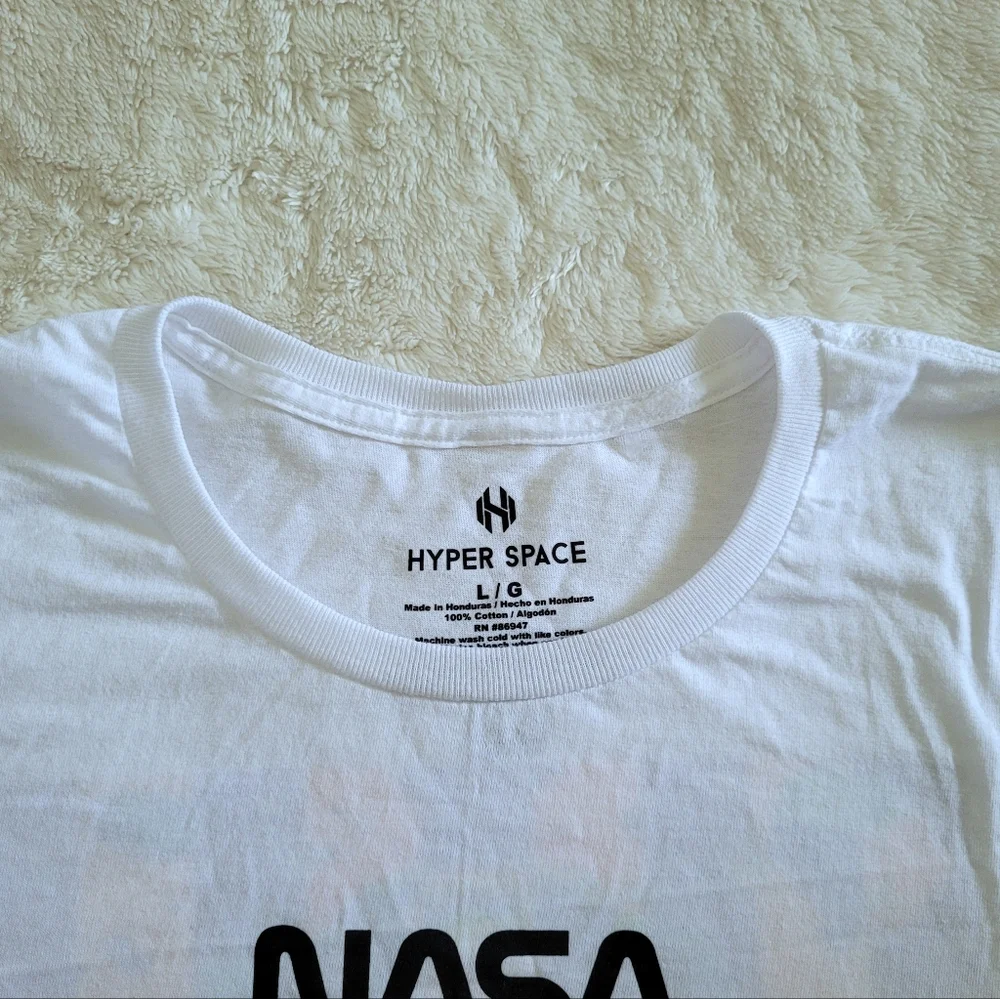 Hyper Space🌌 NASA🚀 Graphic Tee👕 - NWOT